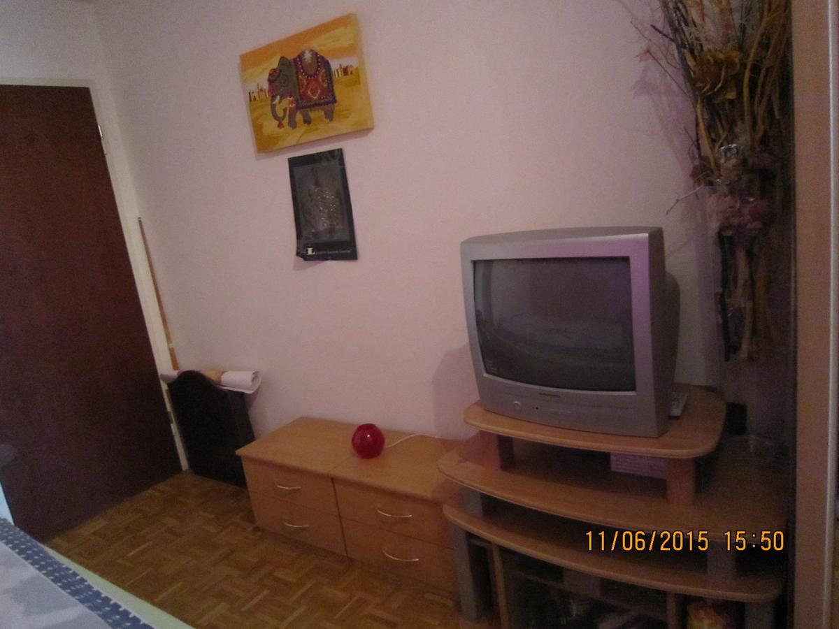 Schoenes Zimmer In Der City Βασιλεία Εξωτερικό φωτογραφία